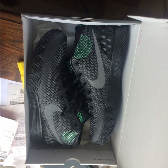 Kyrie 1 green glow