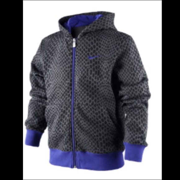 Nike Tops - Nike boy's hooded sweatshirt.