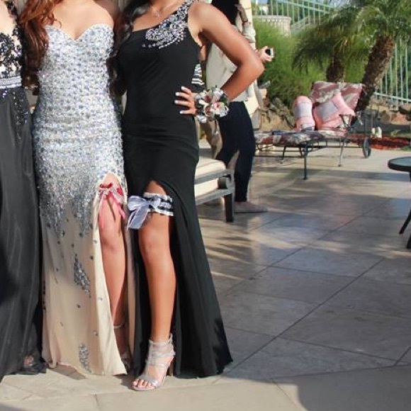 BLACK PROM DRESS FOR SALE