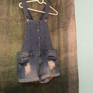 Overall shorts