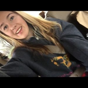 Meet your Posher, Olivia