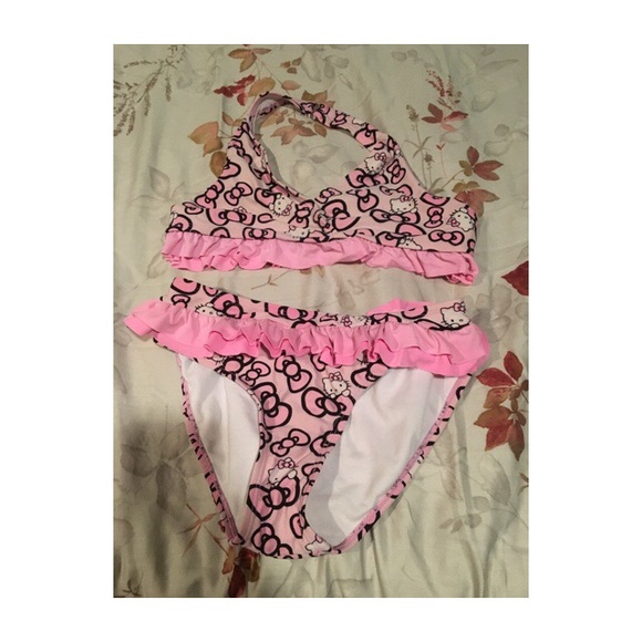 Cute bathing suit👙