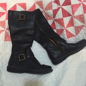 Black boots