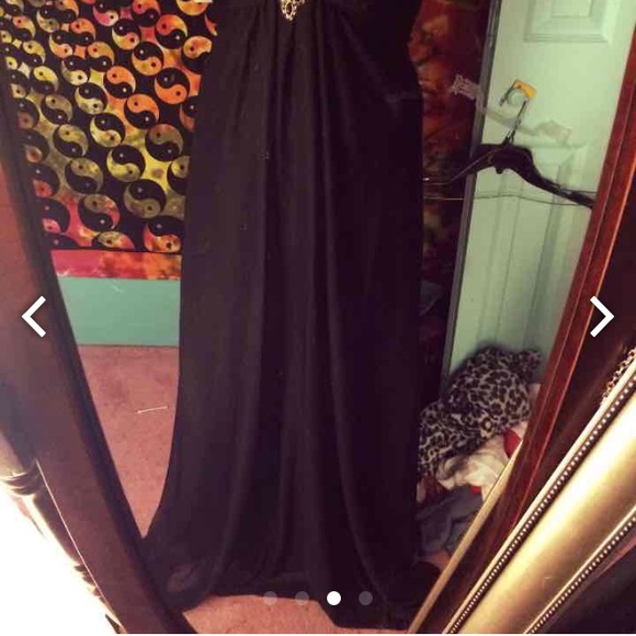 Prom dress - Picture 3 of 3