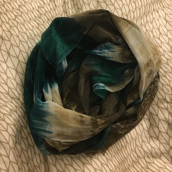 Echo Scarf