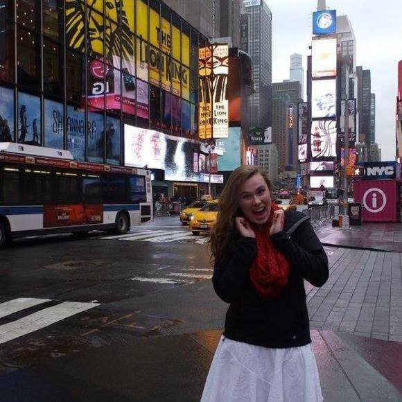 Meet your Posher, Brooke