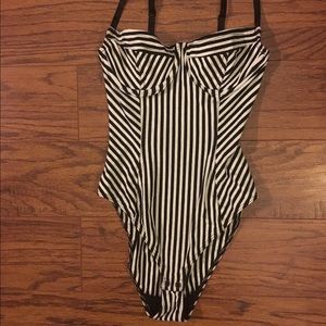 American apparel body suit