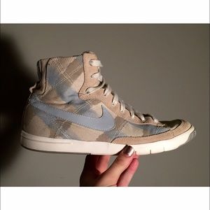 Women's High Top Nikes