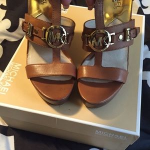 Chestnut leather Michael Kors wedges