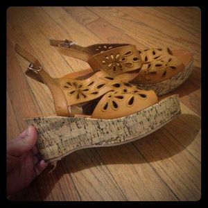 Hot boho wedges!!