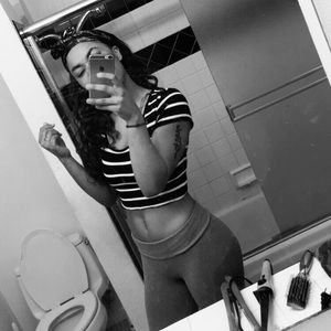 Meet your Posher, Marissa