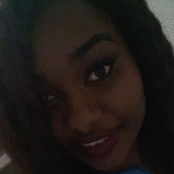 Meet your Posher, Oluwasoladotun - Picture 1 of 1