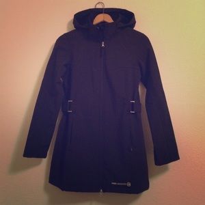 NWOT black free country soft shell size small