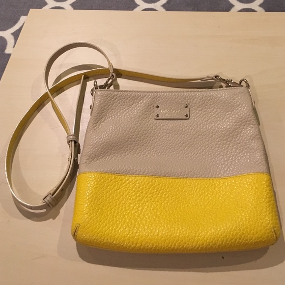 Like New Kate Spade Crossbody Bag