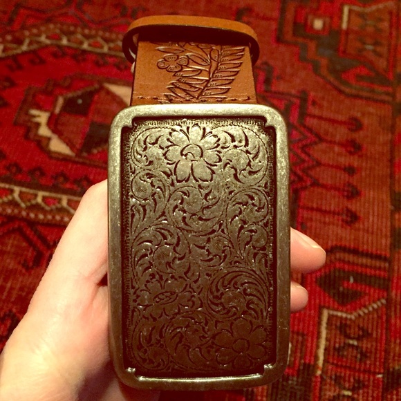 Brown flower belt