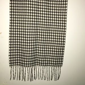 Patterned scarf
