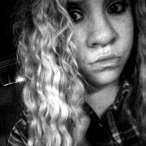 Meet your Posher, Macy