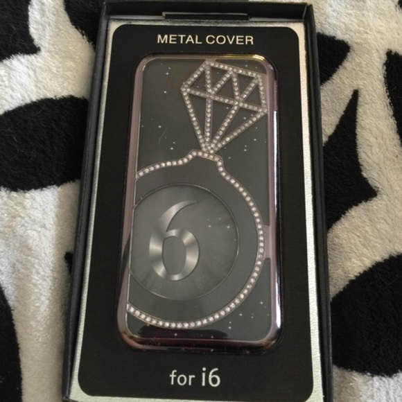 2 iPhone 6 diamond cases