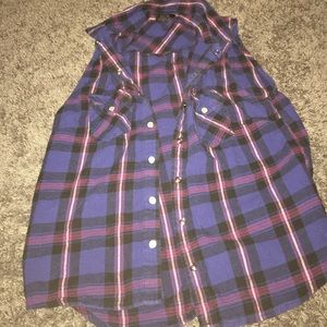 Forever 21 sleeveless flannel