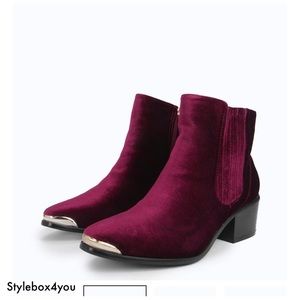 Boohoo Amy Velvet Toe Cap Chelsea Boot