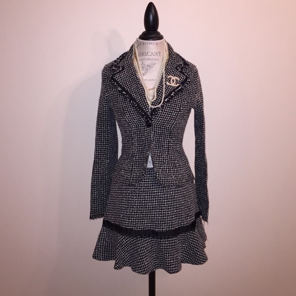 Classic Boucle Tweed Black and White Suit Set.