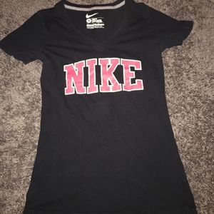 Nike top