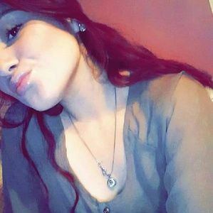 Meet your Posher, Monica