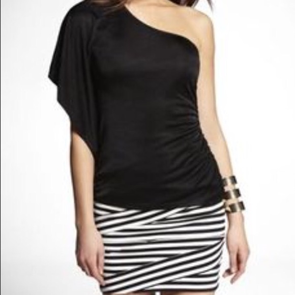 ONE SHOULDER BLOUSE w/sparkles 🌸EXPRESS BRAND - Picture 2 of 3