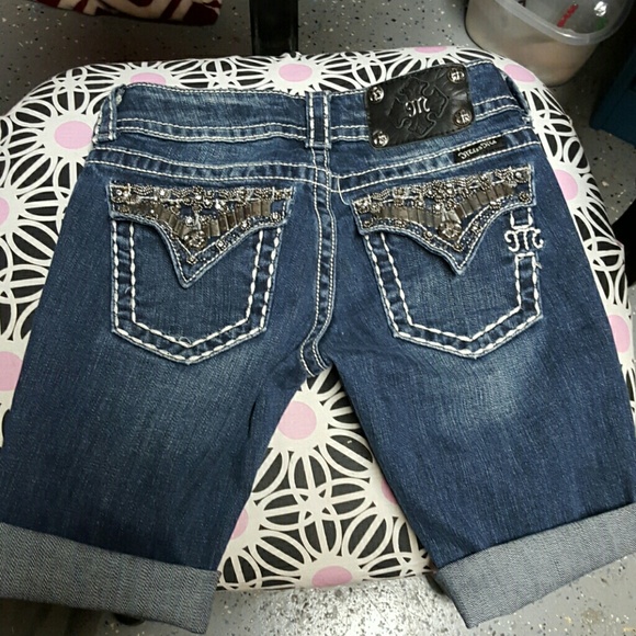 shorts rocks 26 I need 27 - Picture 2 of 3