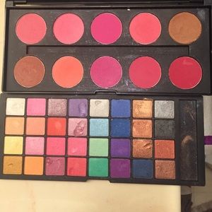 42 color shimmer shadow and blush palette