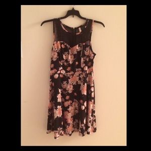 Xhilaration large floral dress