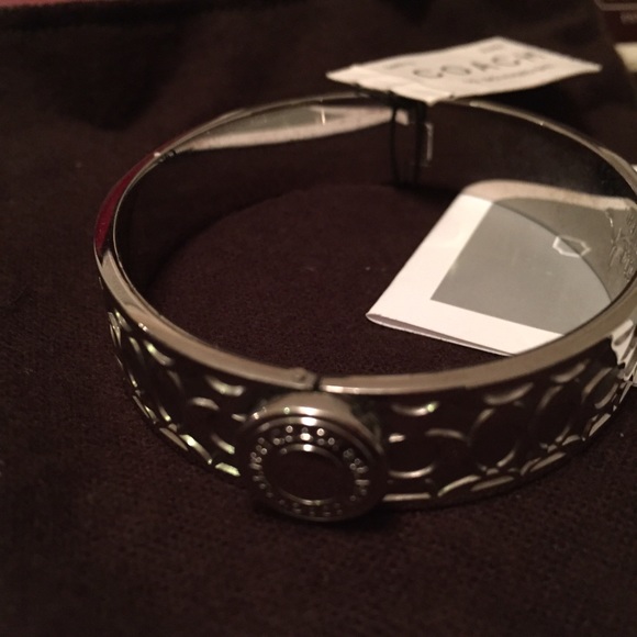 **SOLD** NWT auth coach signature hinged bracelet - Picture 2 of 4