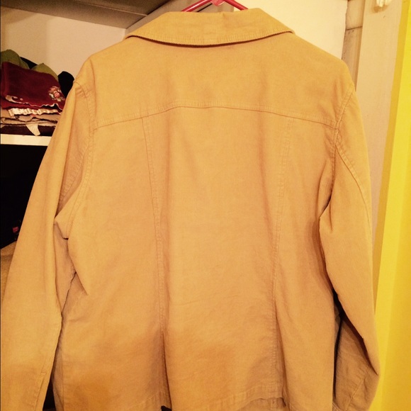Cream Colored Jacket - Picture 2 of 3
