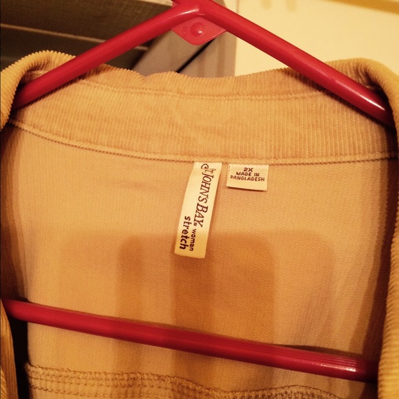 Cream Colored Jacket - Picture 3 of 3