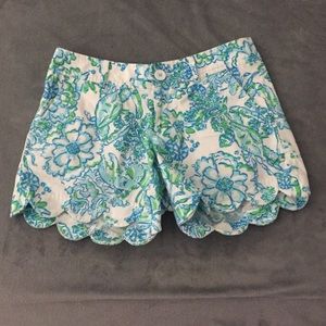 Lilly Pulitzer Crabs and Flowers Buttercup Shorts
