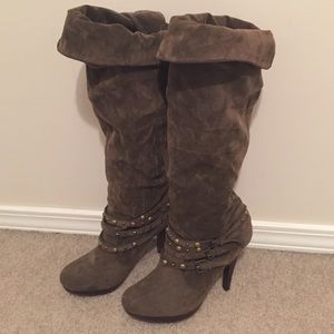 Brand new suede boots