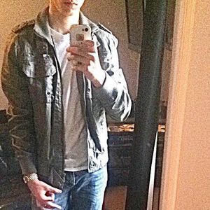 Meet your Posher, Devon