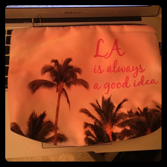 Makeup bag