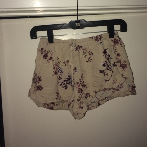 Brandy flowy shorts
