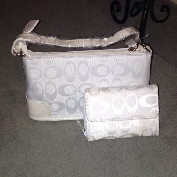 Brand new purse & wallet set