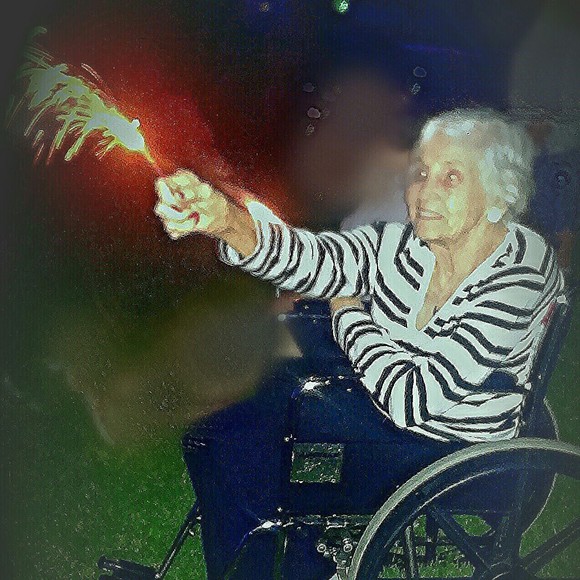 Meet your Posher, Tracey - Picture 2 of 2