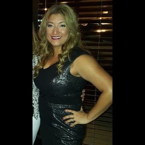 Meet your Posher, Evelia