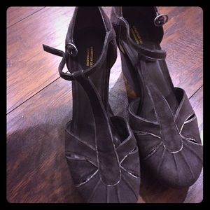 Comptoir des cotoniers platform t-strap suede
