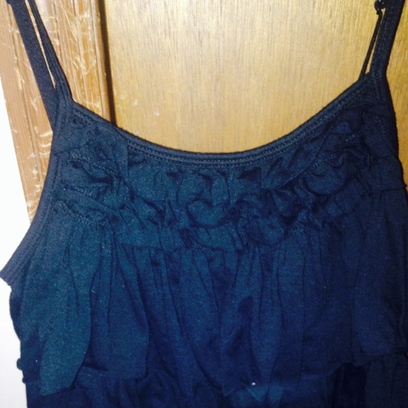 Cute black Ruffled blouse - Picture 3 of 4
