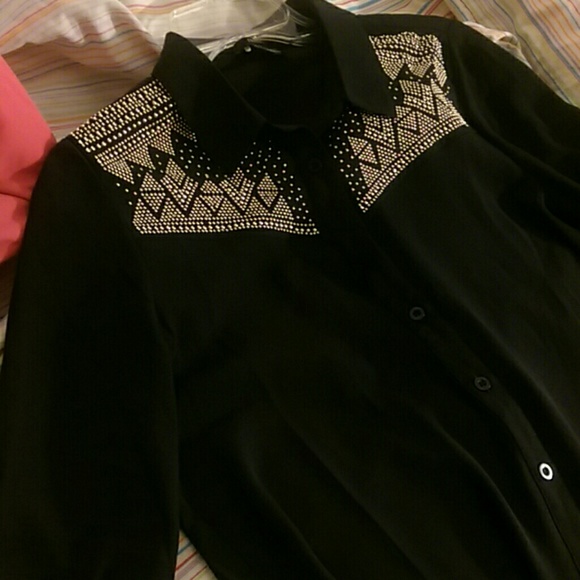 Shirt - Picture 2 of 2