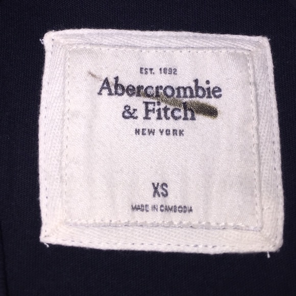 shirt - Picture 3 of 4