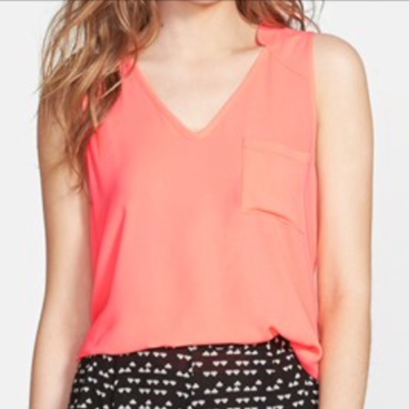 Lush peachy top - Picture 3 of 3