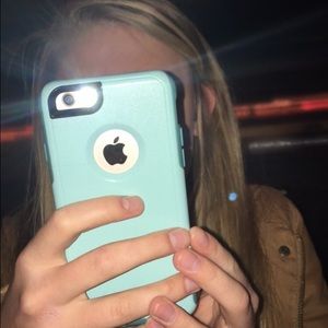 Meet your Posher, Olivia