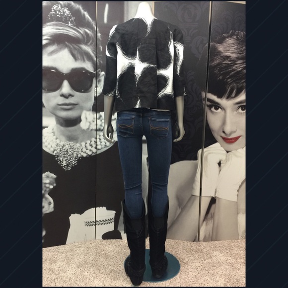 💥SOLD IN BUNDLE💥NWOT! Michael Kors Blazer - Picture 3 of 3