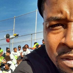 Meet your Posher, Derrick